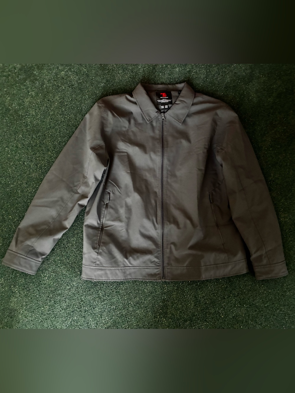 Tbmpoy Men’s Lightweight Jacket Windbreaker Golf Jacket size Large Deep Gray